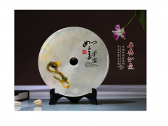 厚德載物旋轉筆筒