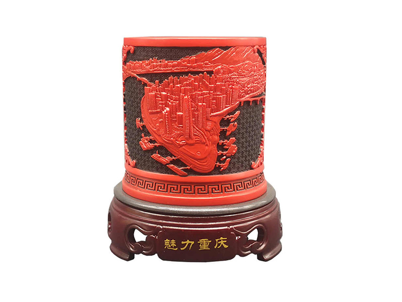 重慶特色伴手禮紅色渝中半島雕漆旋轉(zhuǎn)筆筒畢業(yè)